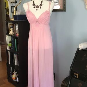 Nighty floor length. Pink